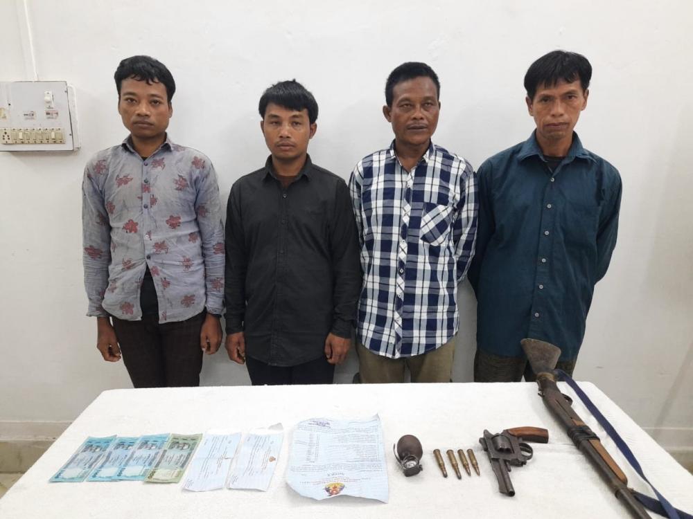 The Weekend Leader - 4 militants who fled from B'desh camps surrender to Tripura Police